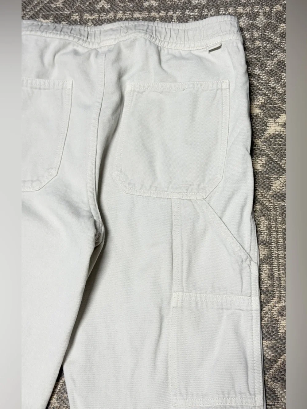 Zara cream Cropped Elastic-Waist Ankle Pants 75%cotton 25%linen.